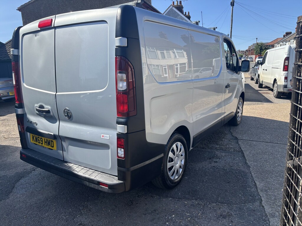 Vauxhall Vivaro 1.6 Cdti 2700 Silver #5