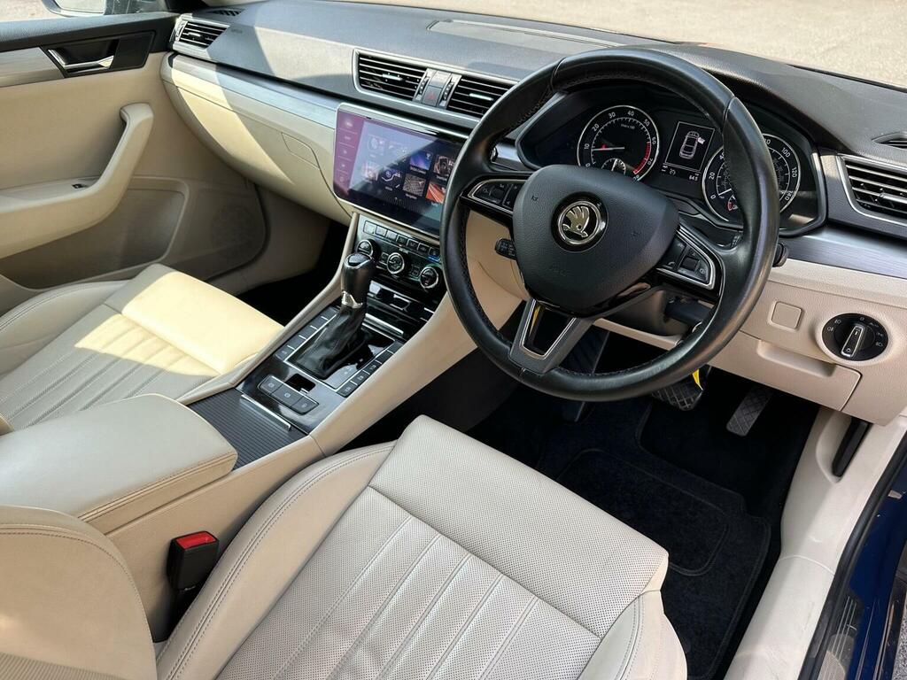 Skoda Superb Estate Red #7