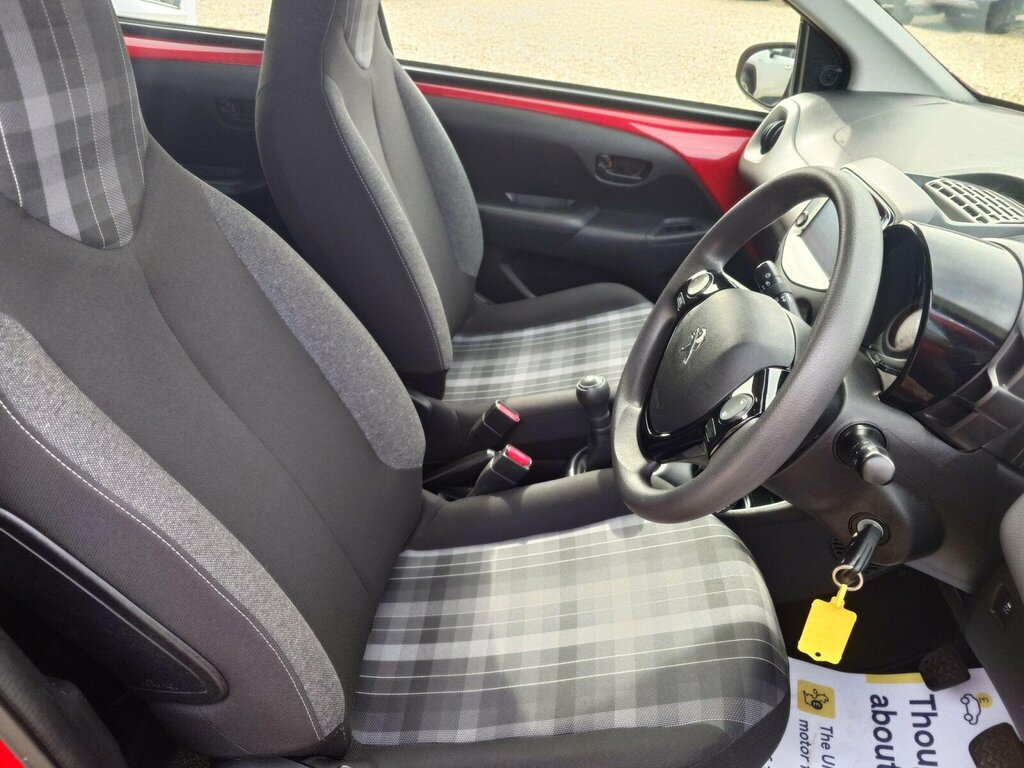 Peugeot 108 1.0 Allure Euro 6 Ss #25