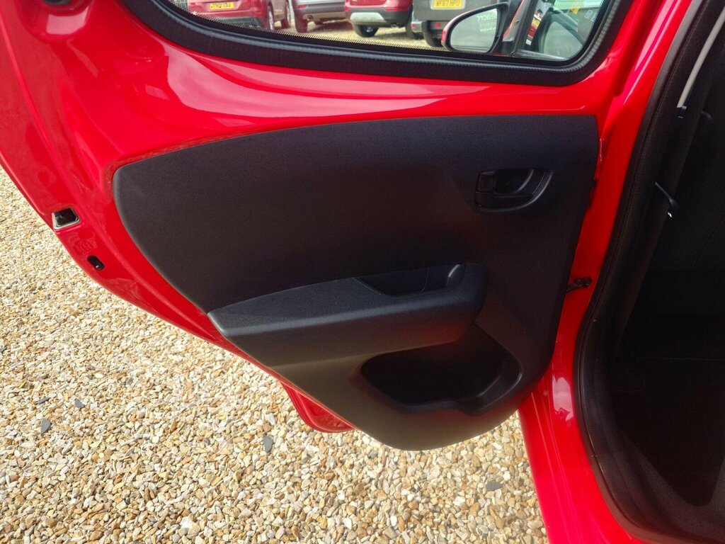 Peugeot 108 1.0 Allure Euro 6 Ss #15