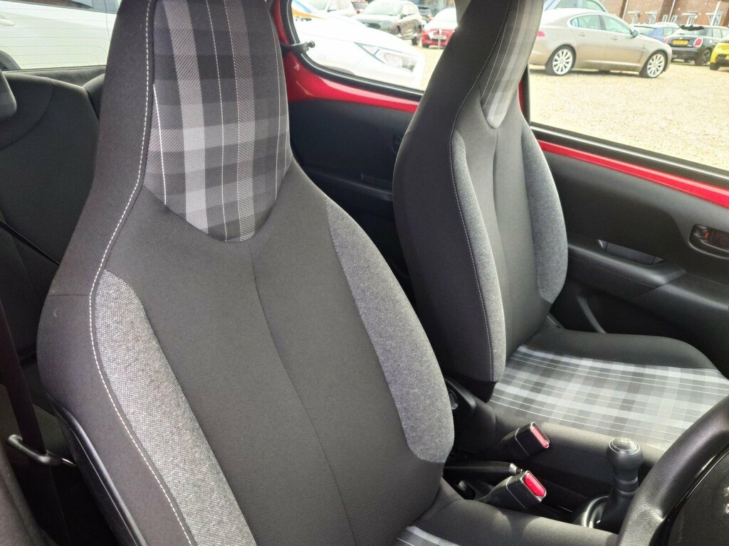 Peugeot 108 1.0 Allure Euro 6 Ss #24