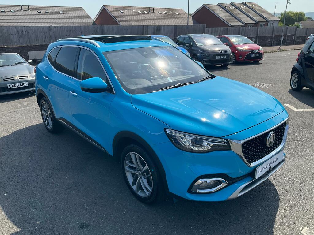 2023 MG HS