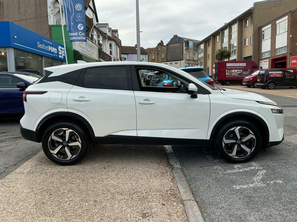 Nissan Qashqai 1.3 Dig-t Mhev N-connecta Suv Hybrid Ma LY72NEU White #5