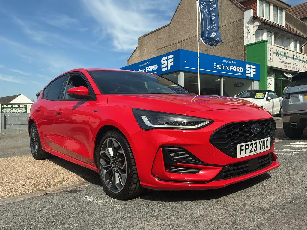Ford Focus 1.0T Ecoboost St-line X Hatchback Manua Red