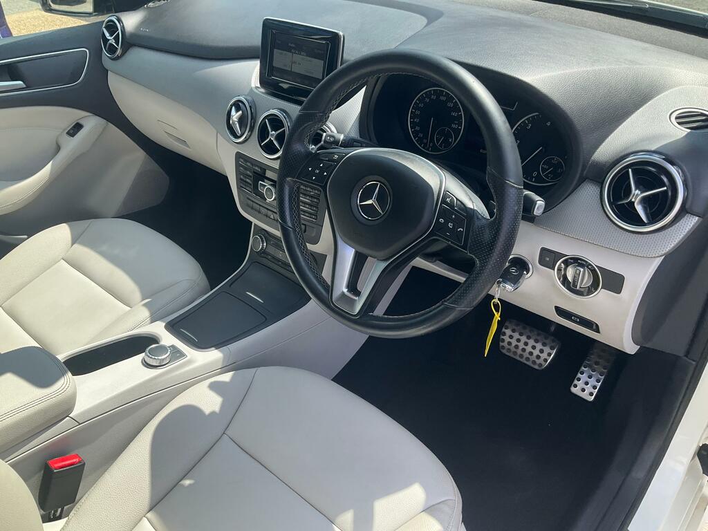 Mercedes-Benz B Class 1.6 B200 Blueefficiency Sport 7G-dct Euro 5 Ss White #17