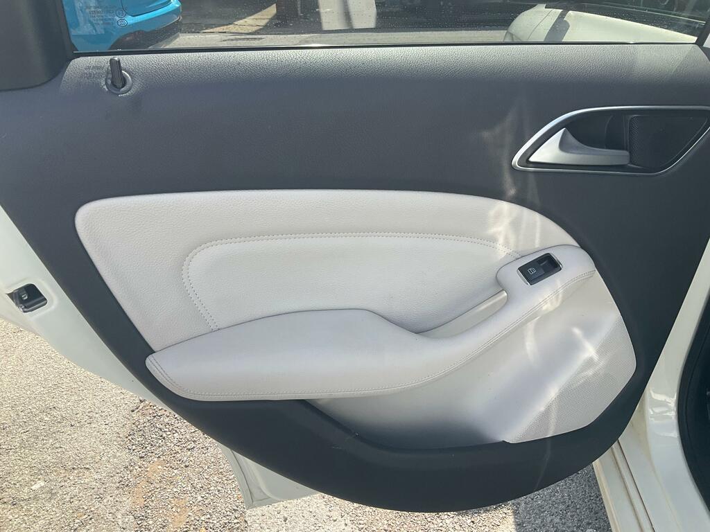 Mercedes-Benz B Class 1.6 B200 Blueefficiency Sport 7G-dct Euro 5 Ss White #37