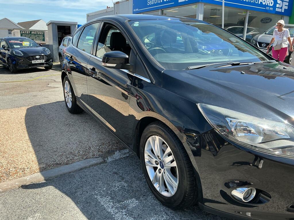 Ford Focus 1.0T Ecoboost Titanium Navigator Hatchback Pet LG14OBZ Black #3