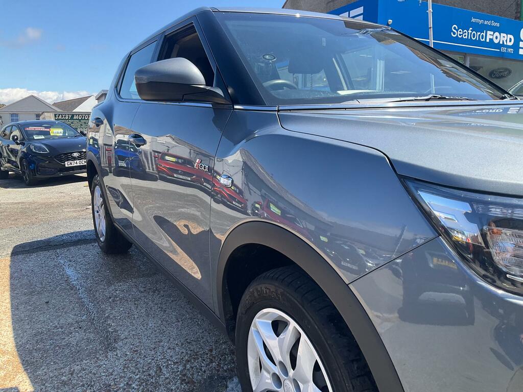 SsangYong Tivoli 1.2P Ex Suv Euro 6 Ss 128 Ps Grey #3