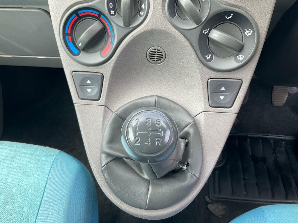 Fiat Panda Hatchback 1.2 Dynamic 200606 Grey #37