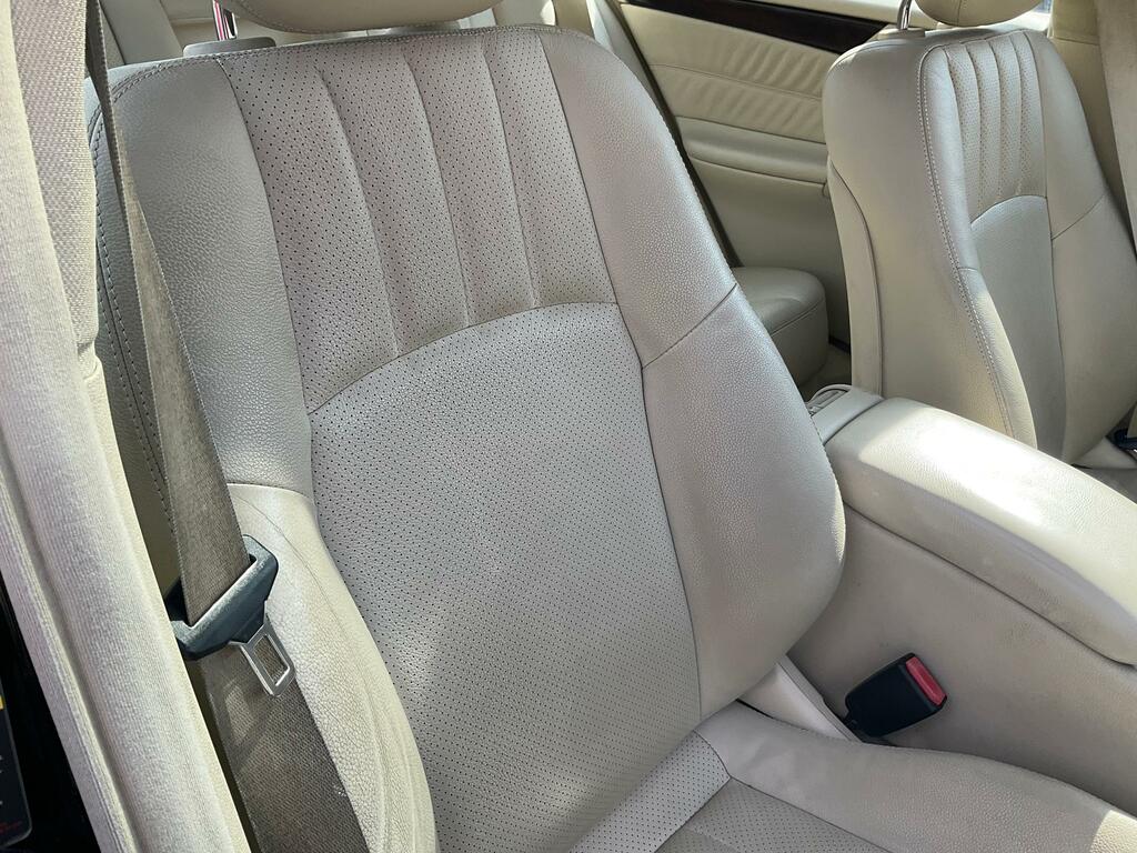 Mercedes-Benz C Class 2.1L Elegance Se Silver #23
