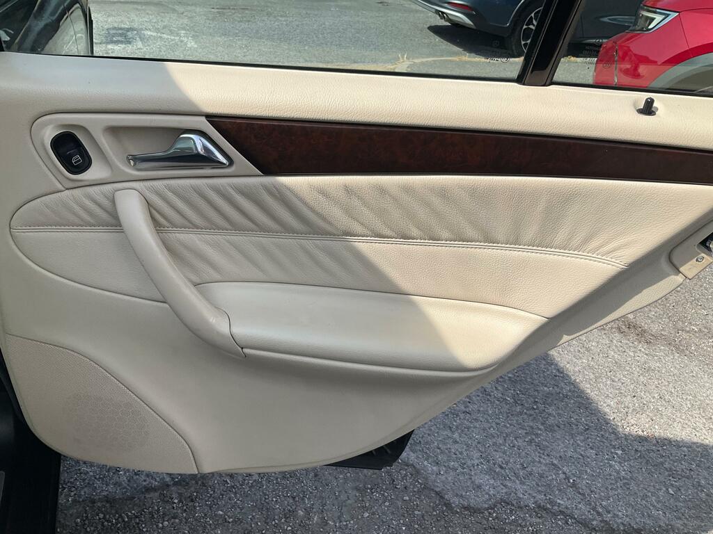 Mercedes-Benz C Class 2.1L Elegance Se Silver #34