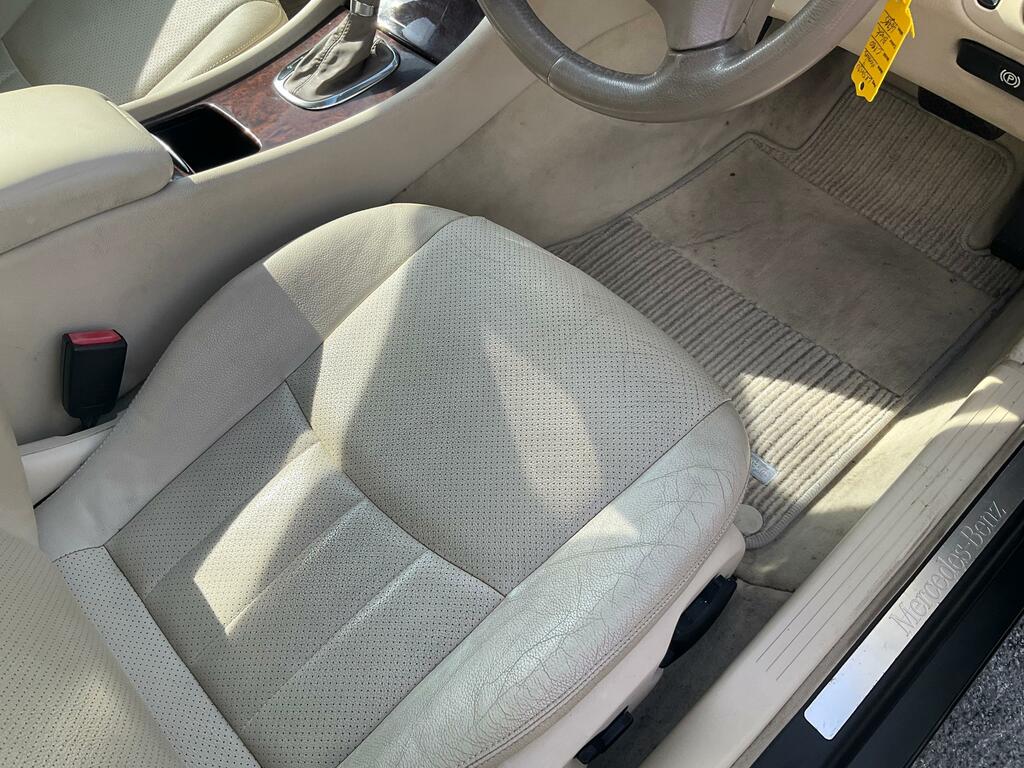 Mercedes-Benz C Class 2.1L Elegance Se Silver #24