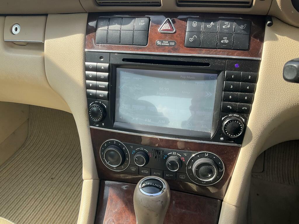 Mercedes-Benz C Class 2.1L Elegance Se Silver #40