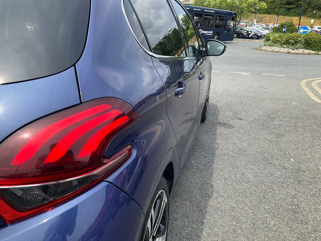 Peugeot 208 1.6 Bluehdi Gt Line Hatchback Eu Blue #4