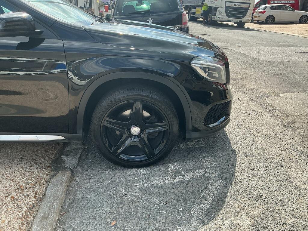 Mercedes-Benz GLA Class 2.0 Gla250 Amg Line Premium Plus Suv Black #4