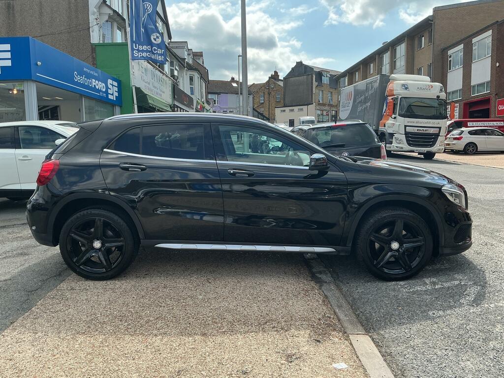 Mercedes-Benz GLA Class 2.0 Gla250 Amg Line Premium Plus Suv Black #5