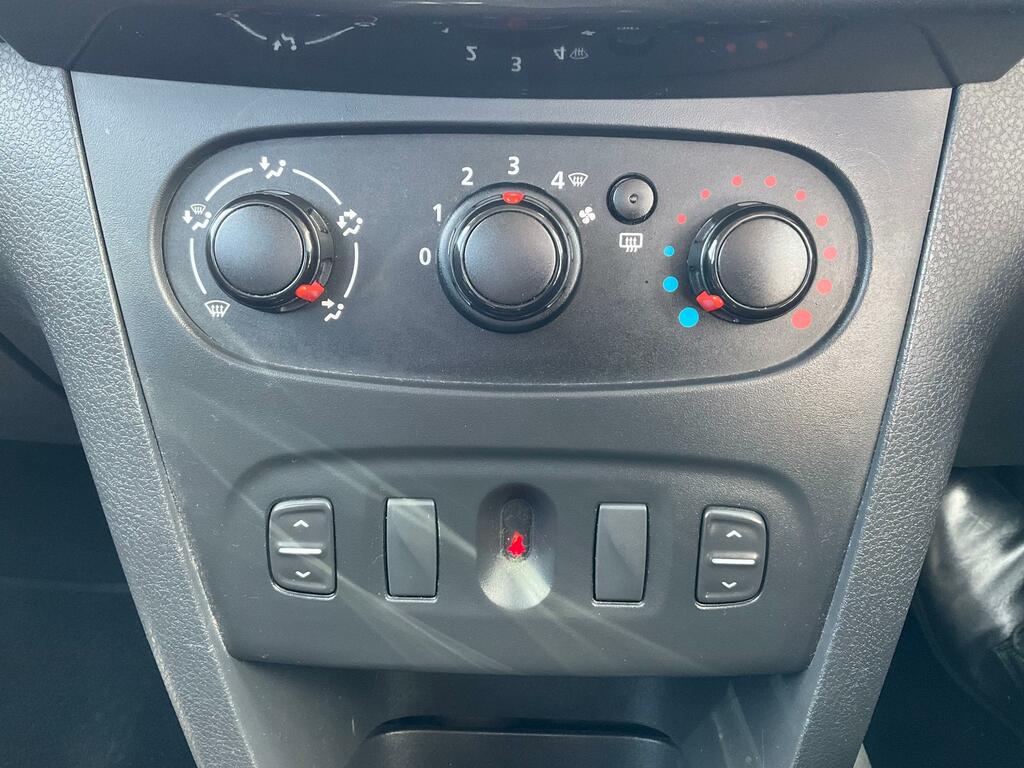 Dacia Sandero 0.9 Tce Laureate Start Stop Beige #41