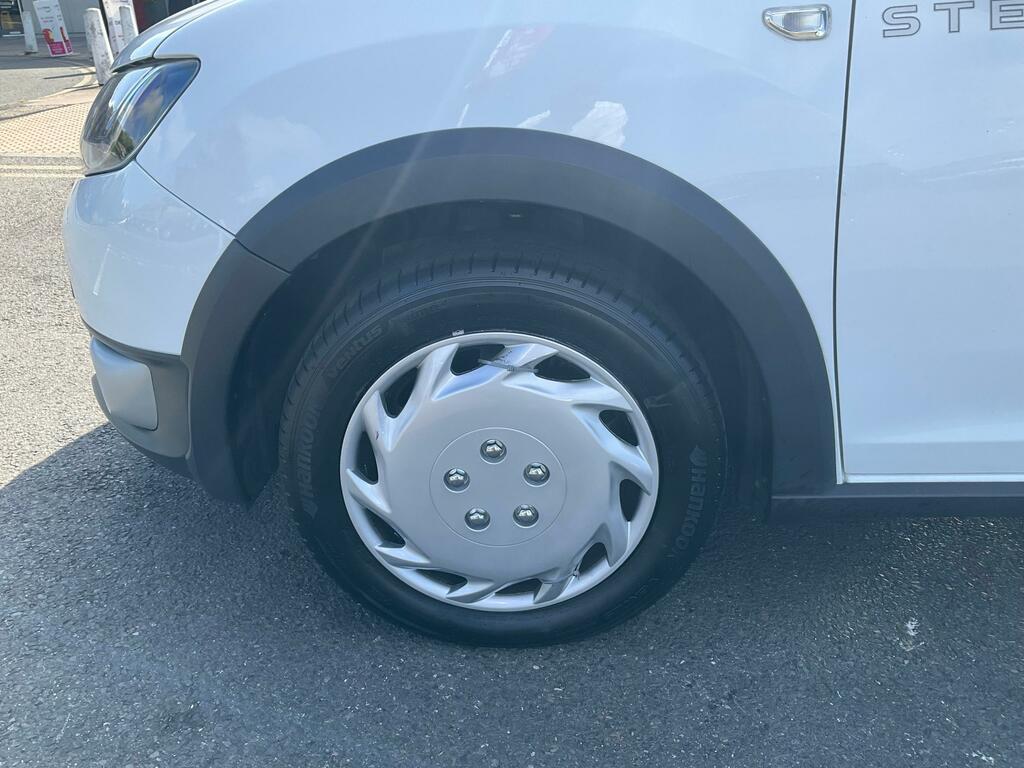 Dacia Sandero 0.9 Tce Laureate Start Stop Beige #16