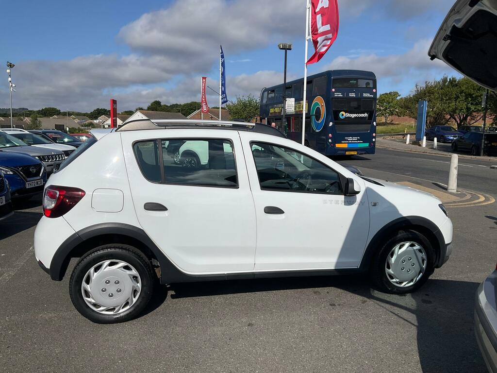 Dacia Sandero 0.9 Tce Ambiance Hatchback Euro White #5