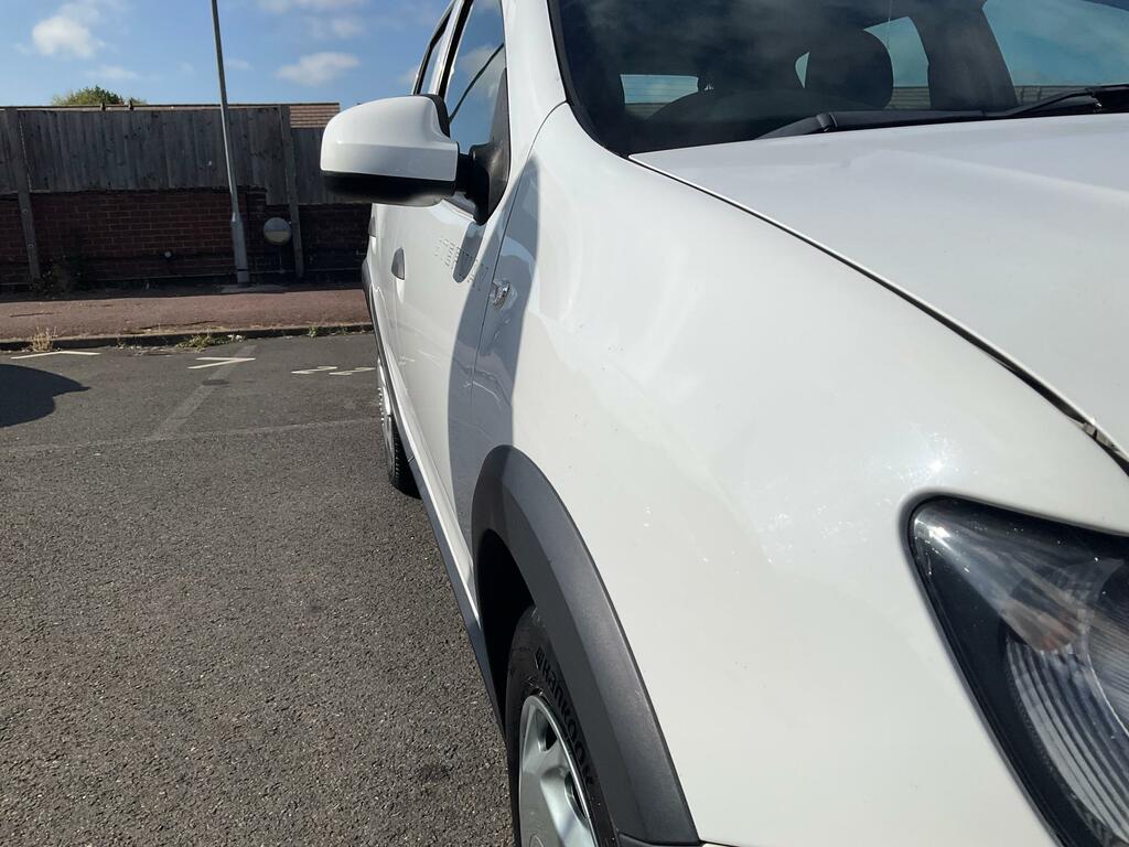 Dacia Sandero 0.9 Tce Ambiance Hatchback Euro White #3