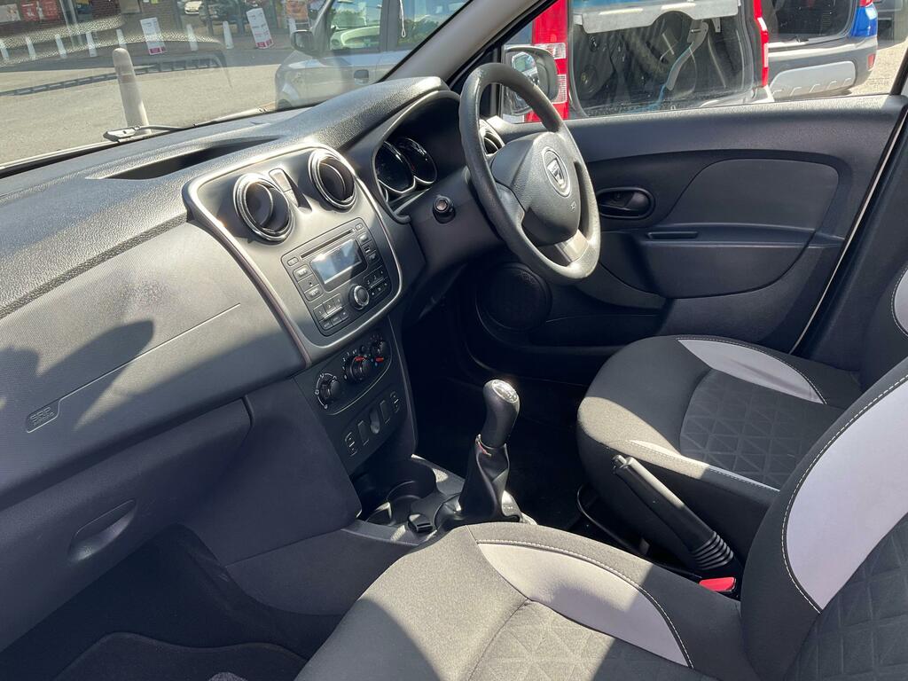 Dacia Sandero 0.9 Tce Laureate Start Stop Beige #36