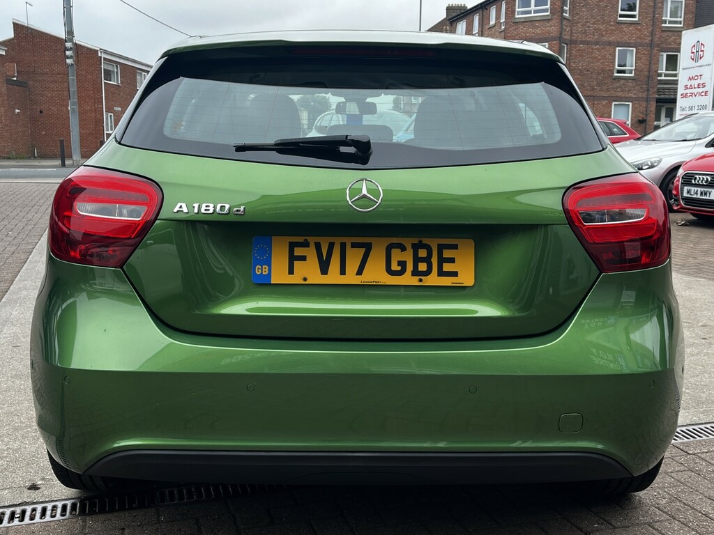 Mercedes-Benz A Class Hatchback 1.5 A180d Se 201717 FV17GBE Green #5