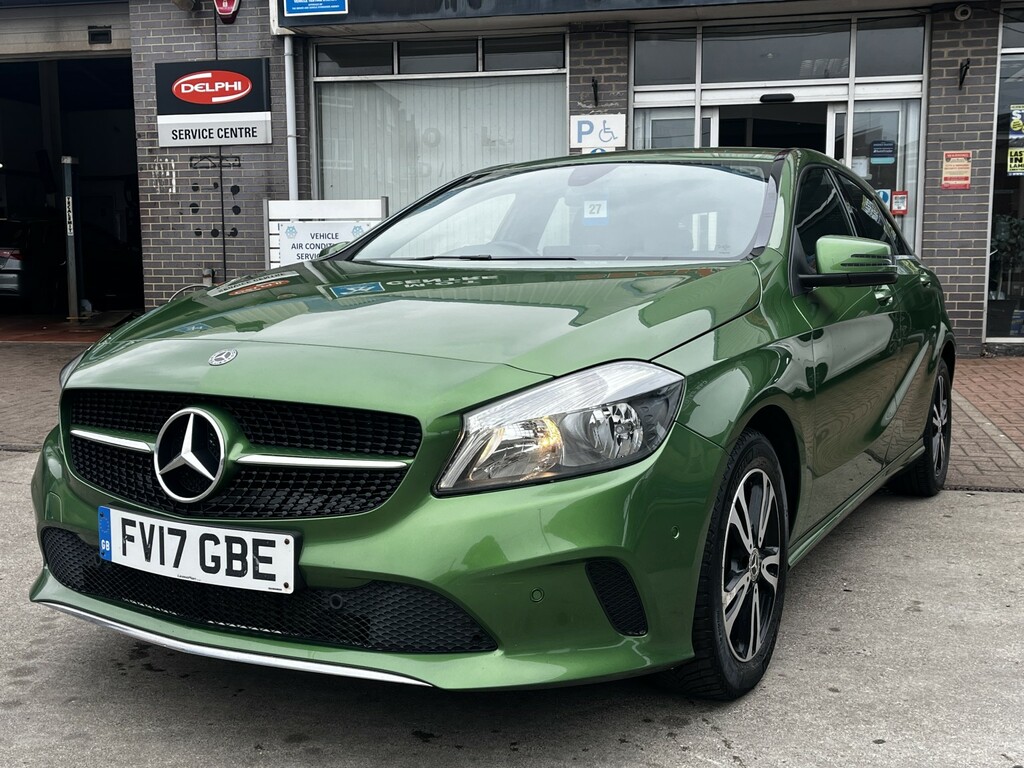 Mercedes-Benz A Class Hatchback 1.5 A180d Se 201717 FV17GBE Green #4