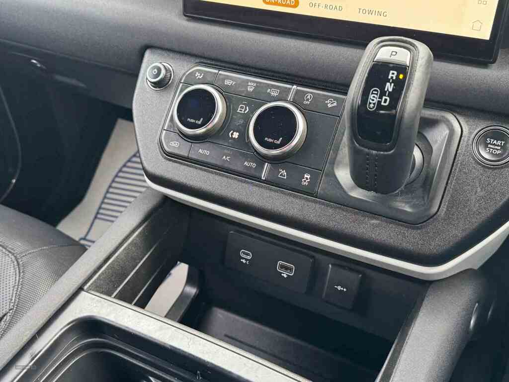 Land Rover Defender 90 3.0 D250 X-dynamic Hse 90 HNZ143 #6