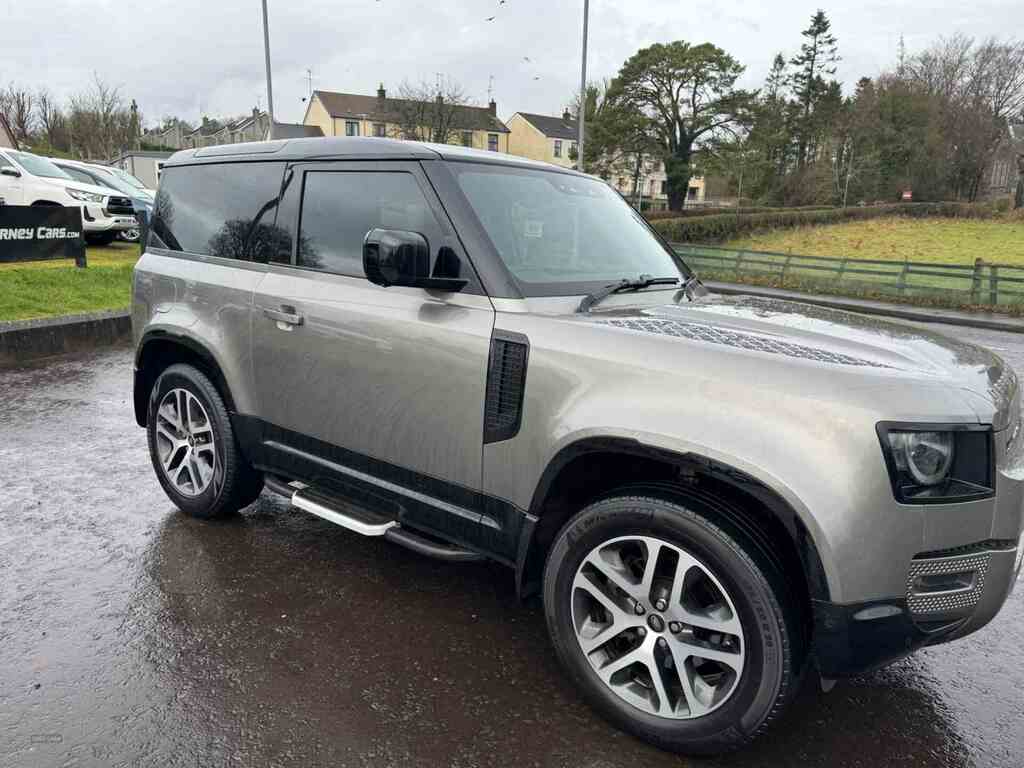 Land Rover Defender 90 3.0 D250 X-dynamic Hse 90 HNZ143