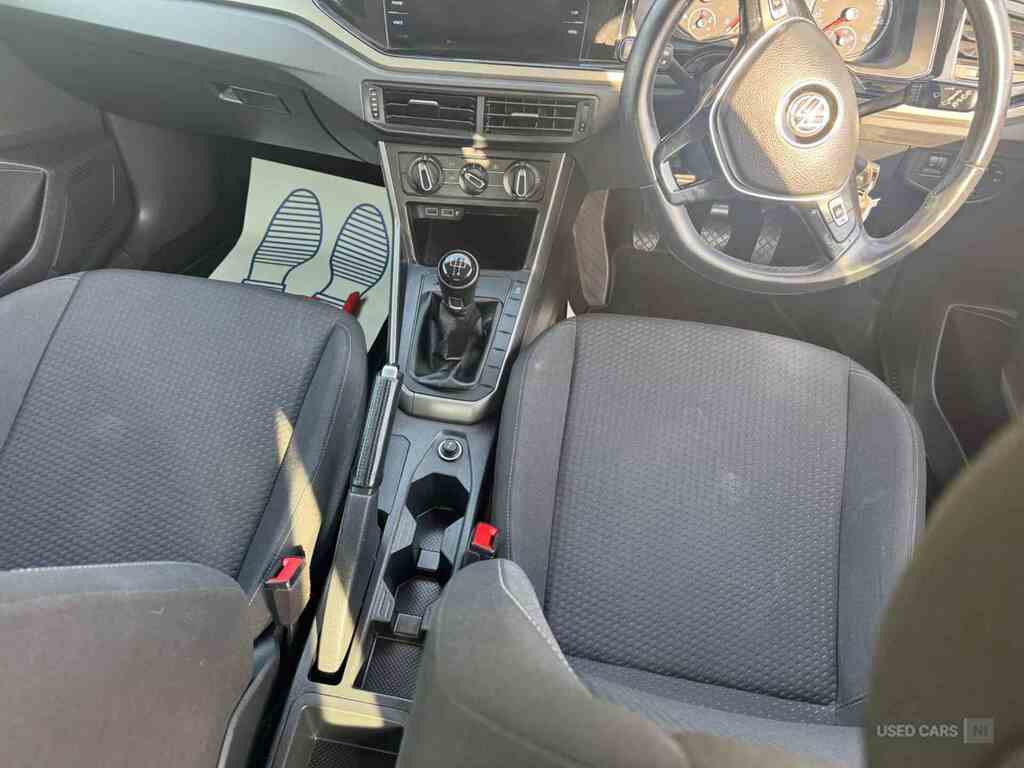 Volkswagen Polo 1.0 Tsi 95 Se AK68BWA #3