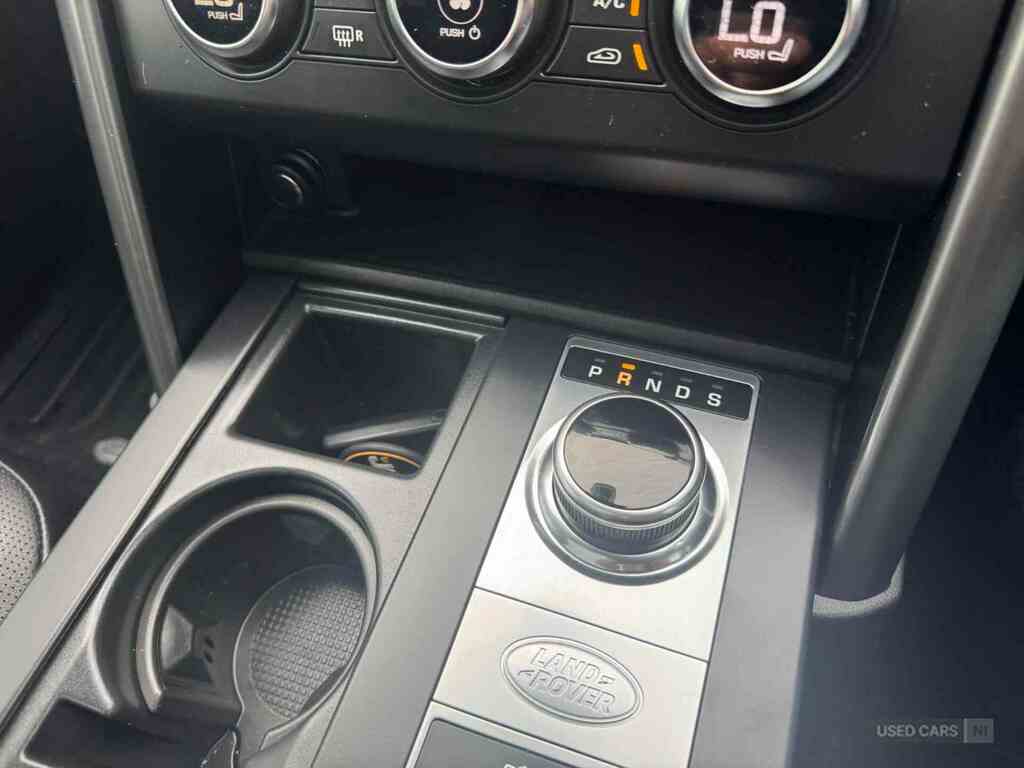 Land Rover Discovery 3.0 Sd6 Landmark Edition #4