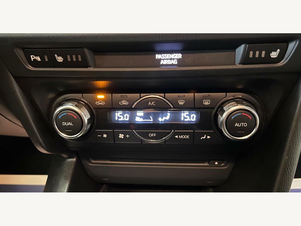 Mazda 3 2.0 Skyactiv-g Sport Nav Euro 5 Ss Black #22