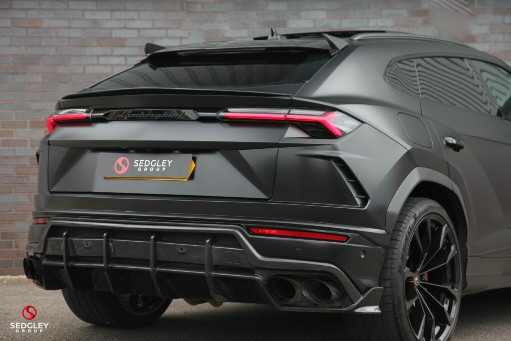 Lamborghini Urus Estate Grey #8
