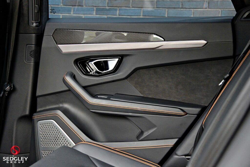 Lamborghini Urus Estate Grey #26