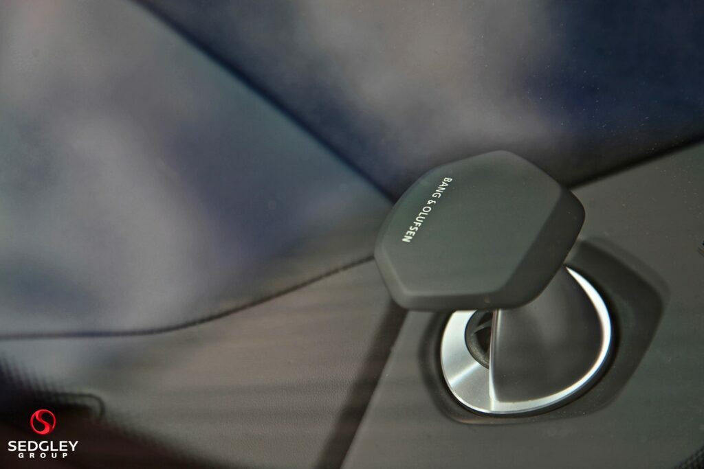 Lamborghini Urus Estate Grey #49