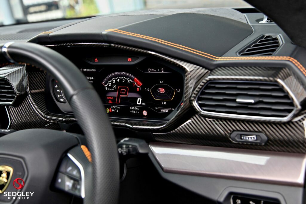 Lamborghini Urus Estate Grey #22