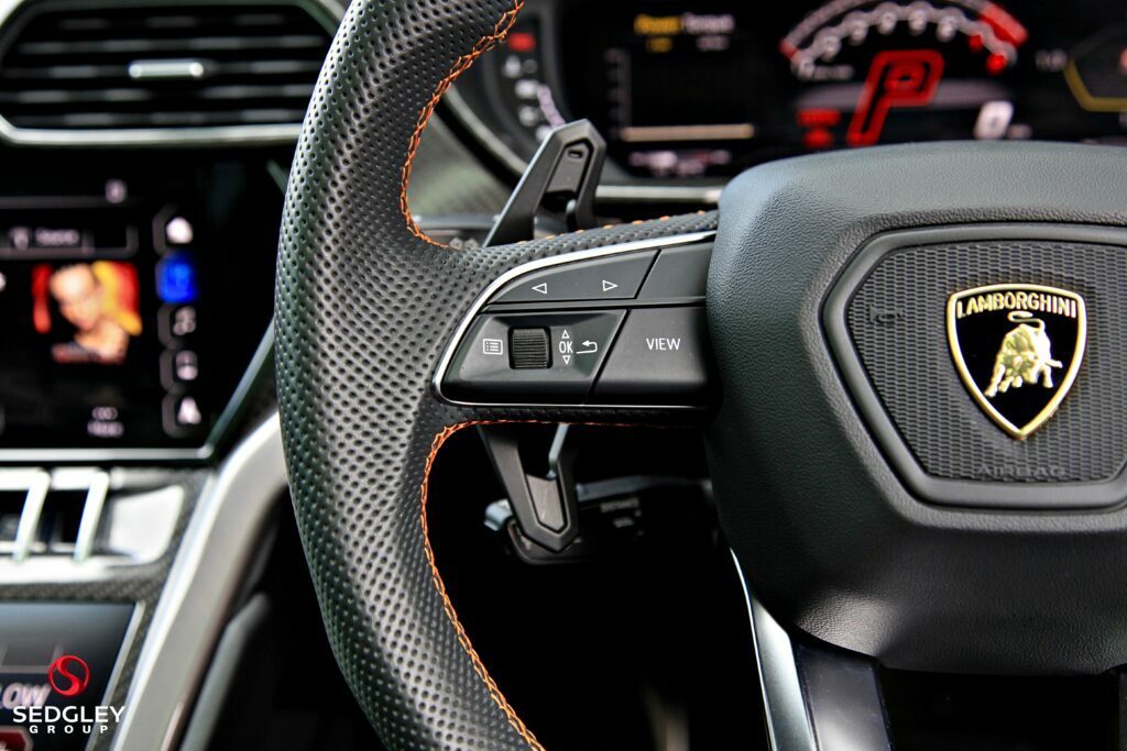 Lamborghini Urus Estate Grey #23
