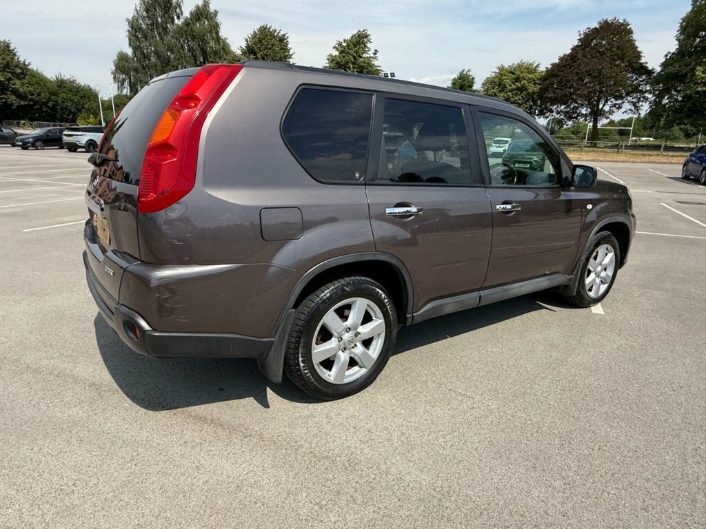 Nissan X-Trail 2.0 Dci Aventura Explorer 4Wd Grey #26
