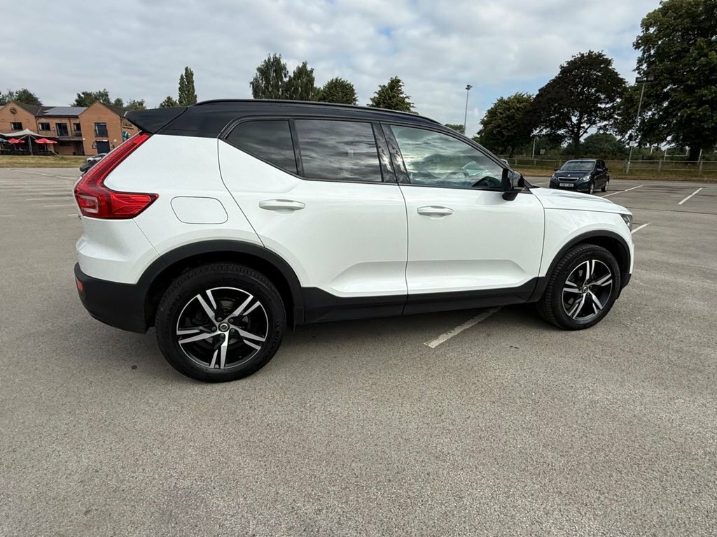 Volvo XC40 1.5L R-design FMZ7306 White #4