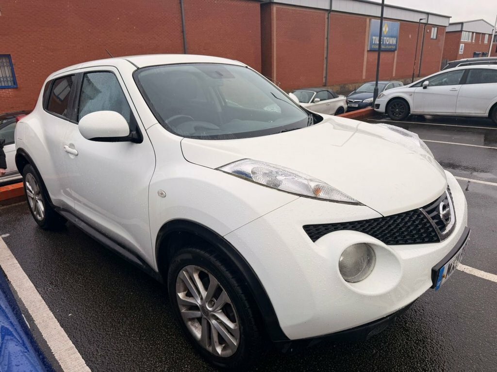 Nissan Juke 1.6L Acenta Premium White