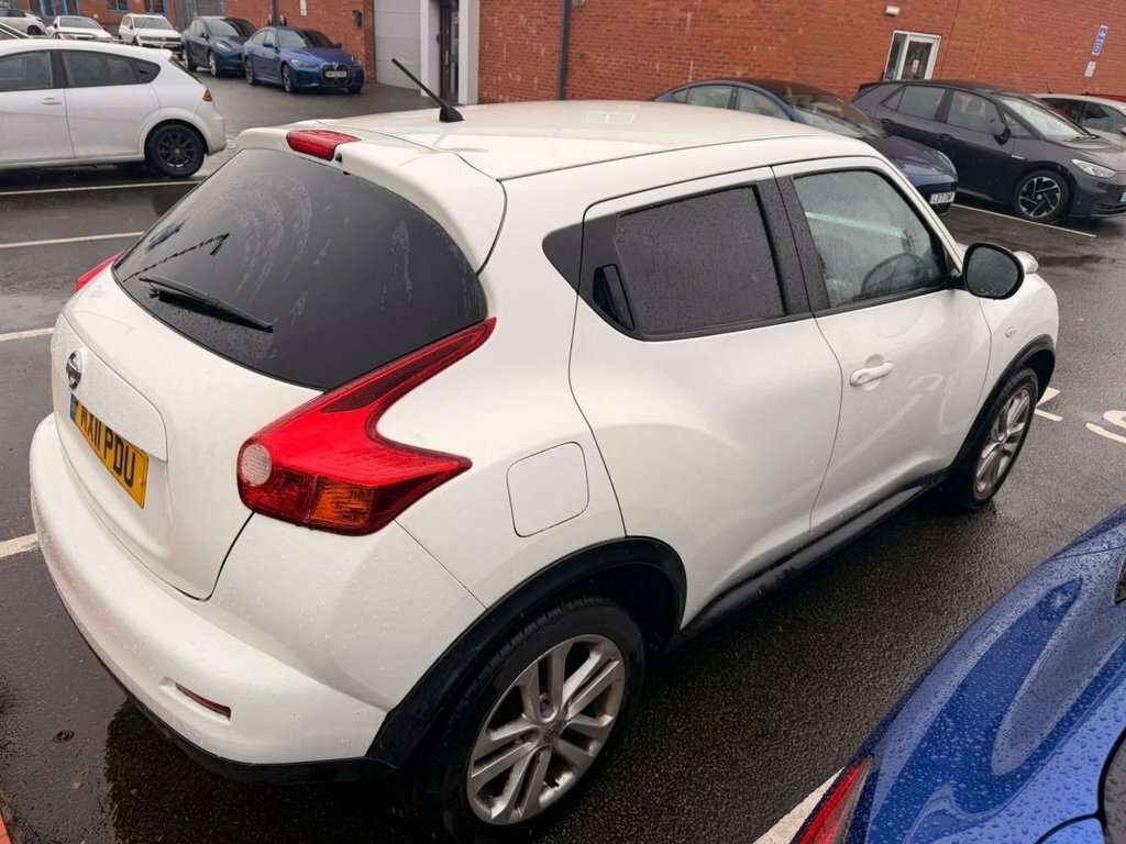 Nissan Juke 1.6L Acenta Premium MX11PDU White #3