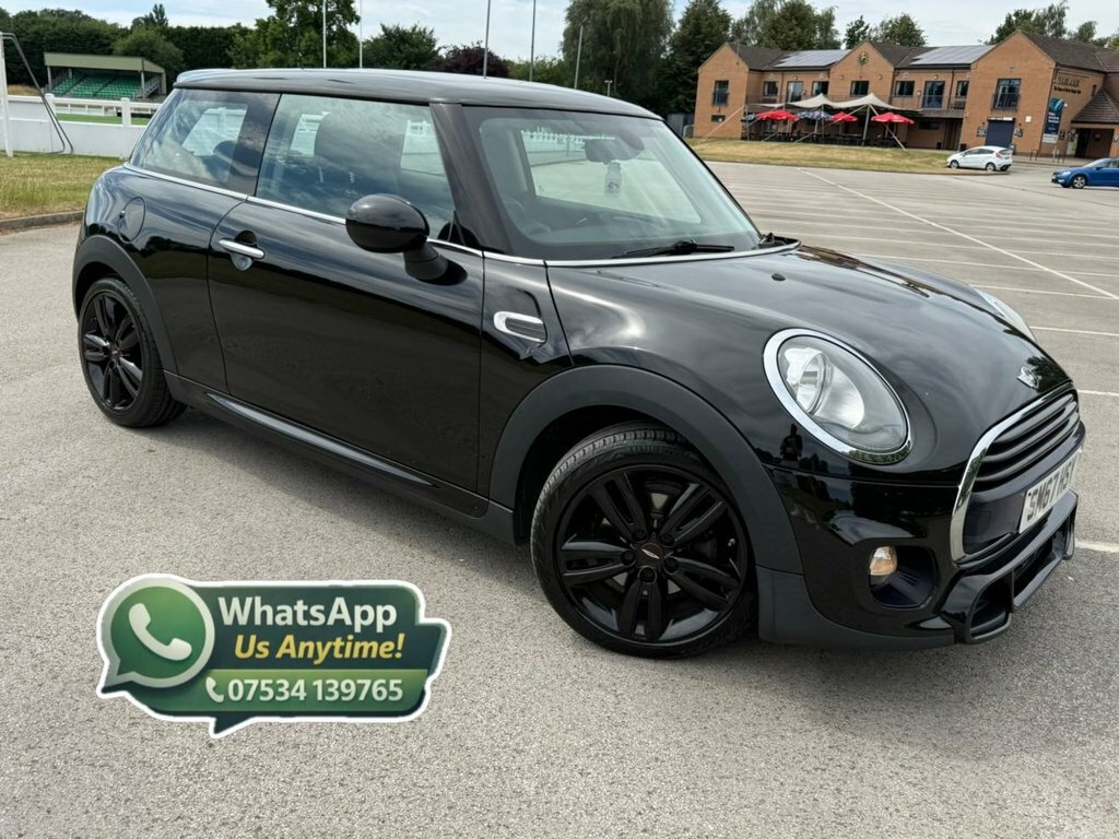 Mini Hatch 1.5L Cooper Black