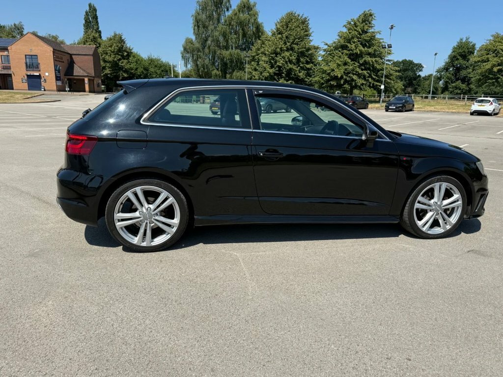 Audi A3 2L S Line Black #4