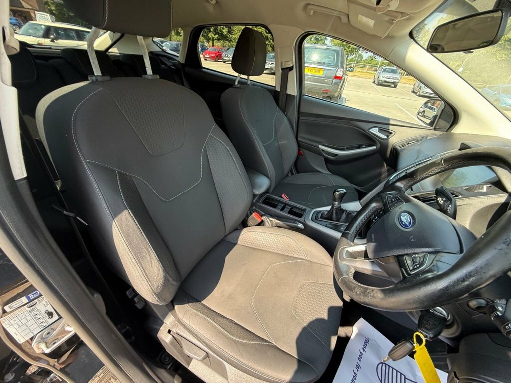 Ford Focus 1L Zetec Edition Black #3