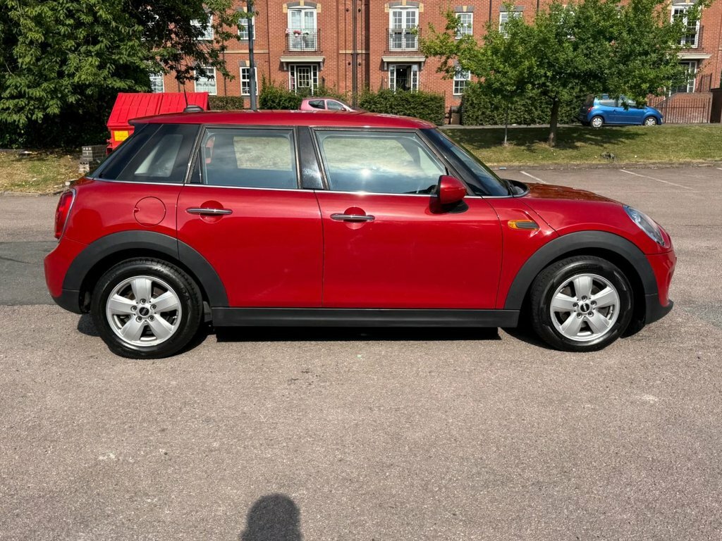 Mini Hatch 1.2L One AX66AOU Red #6