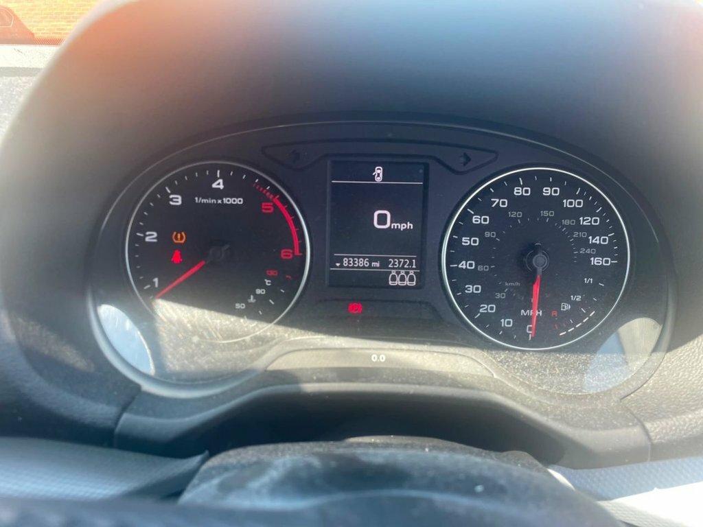 Audi Q2 1.6L Technik Grey #3