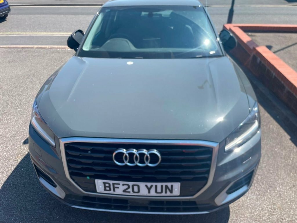 Audi Q2 1.6L Technik Grey #6