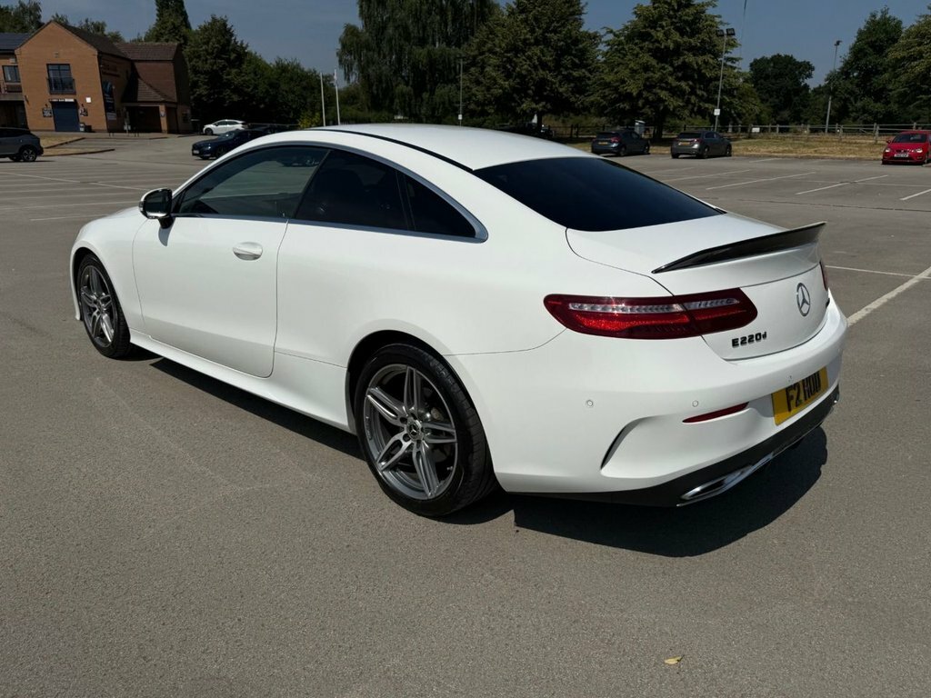 Mercedes-Benz E Class 2L Amg Line F2HOD White #4