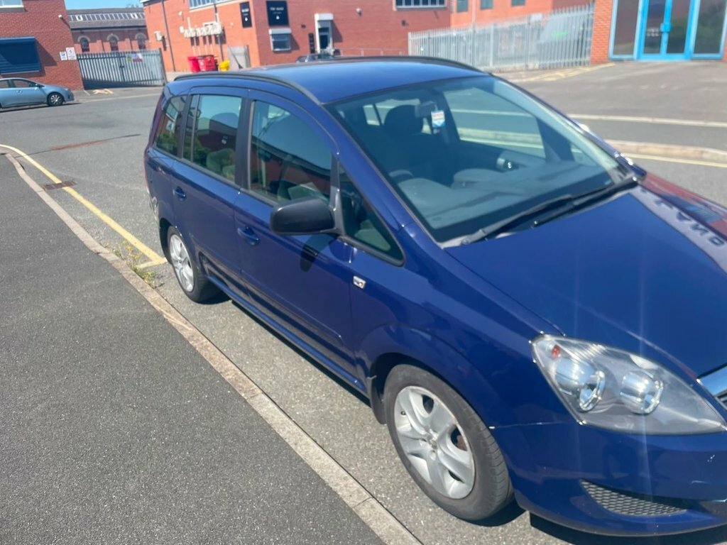 Vauxhall Zafira 1.8L Exclusiv Blue #2