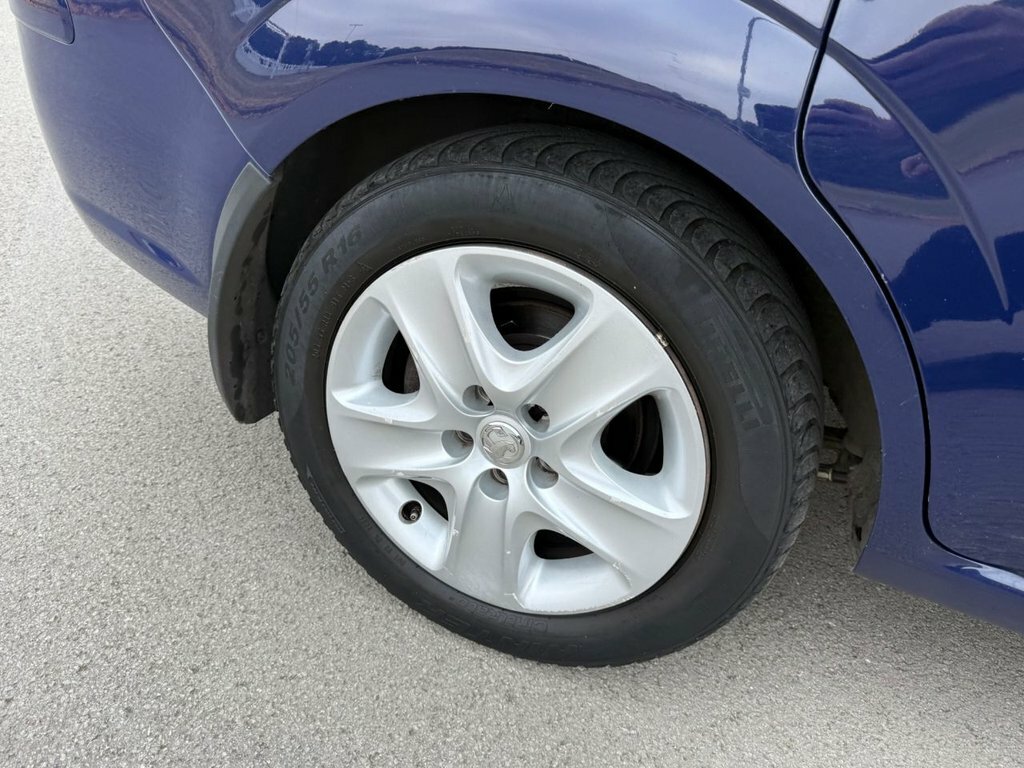 Vauxhall Zafira 1.8L Exclusiv Blue #6
